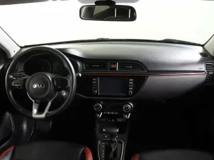 Kia  9