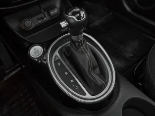 Kia  15