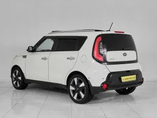 Kia  6