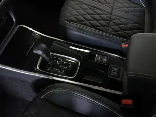 Mitsubishi  12