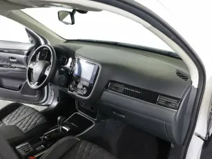 Mitsubishi  7