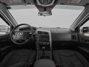 SsangYong  8