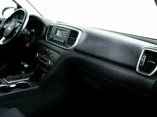 Kia  8