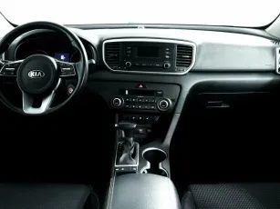 Kia  9