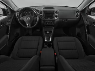 Volkswagen  8