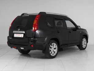 Nissan  5