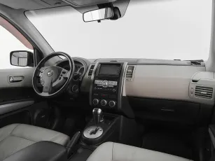 Nissan  9