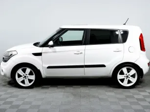Kia  3
