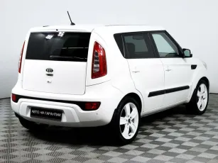 Kia  5
