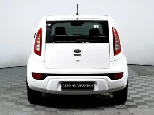 Kia  6