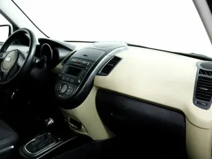 Kia  8