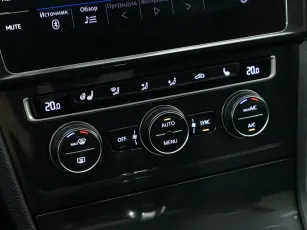 Volkswagen  9
