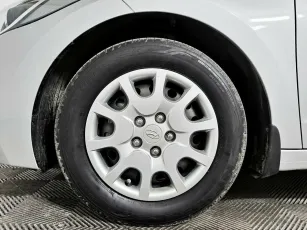 Hyundai  7