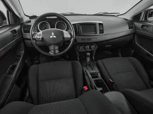 Mitsubishi  7