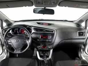 Kia  10
