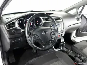 Kia  11