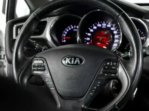 Kia  12