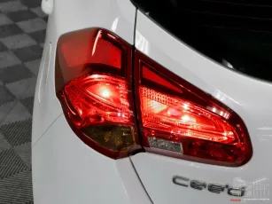 Kia  7