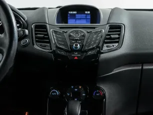 Ford  10