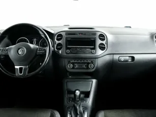 Volkswagen  6