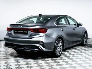Kia  3
