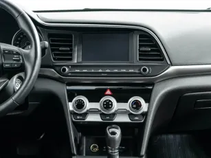 Hyundai  11