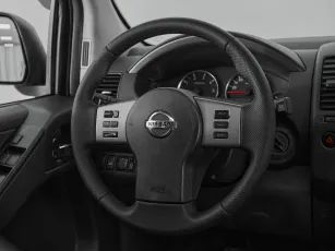 Nissan  10