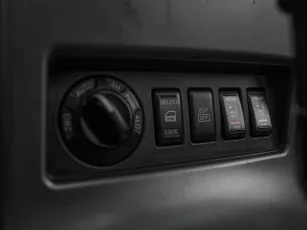 Nissan  18