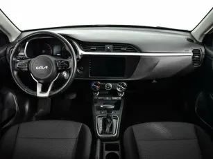 Kia  8