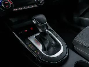 Kia  12