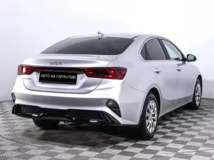 Kia  3