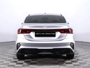 Kia  4