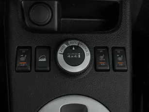 Nissan  18