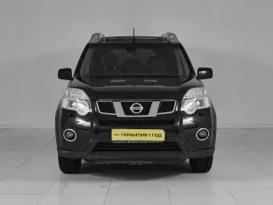 Nissan  2