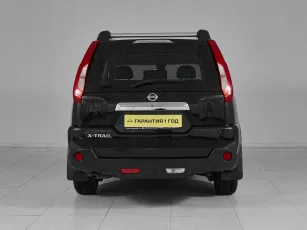 Nissan  5