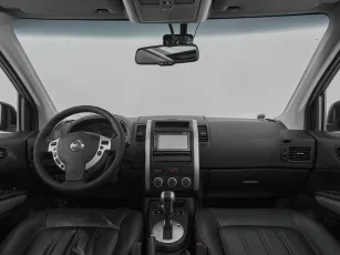 Nissan  9