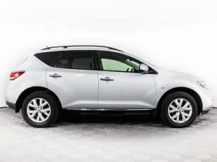 Nissan  4