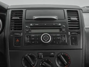 Nissan  13