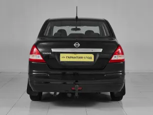Nissan  5