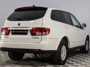 SsangYong  3