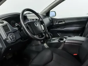 SsangYong  6