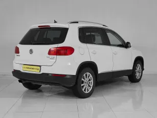Volkswagen  6