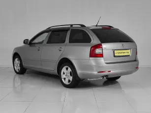 Skoda  4
