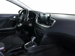 Kia  7