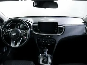 Kia  8
