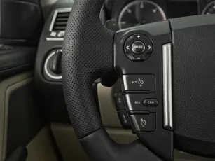 Land Rover  12