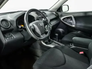 Toyota  6