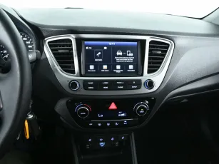 Hyundai  8