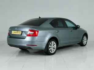 Skoda  6