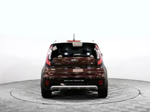 Kia  5